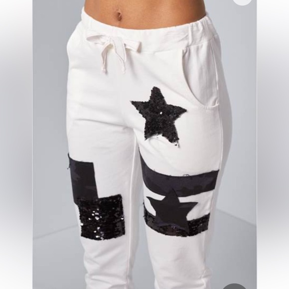 NWOT⭐️ VENUS PATCHWORK JOGGERS - Picture 12 of 13